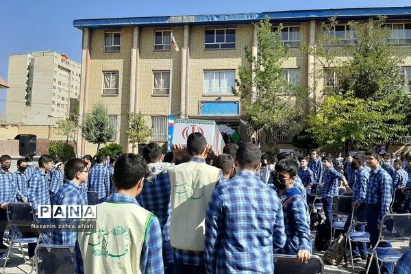 مراسم تشییع شهید گمنام در دبیرستان شهید بهشتی  رودهن