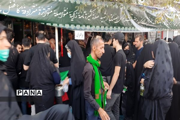 پذیرایی موکب‌ها در روز شهادت امام رضا علیه السلام