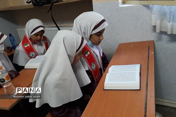 برگزاری طرح ۱۴  ختم قرآن کریم در دبستان حضرت زهرا(س) رودهن