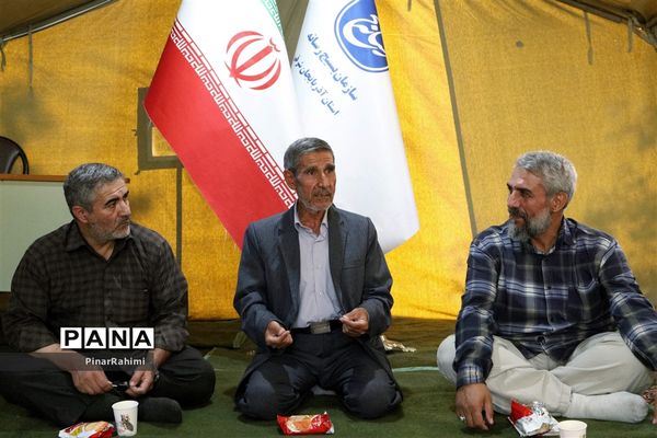 نمایشگاه هفته دفاع مقدس در تبریز