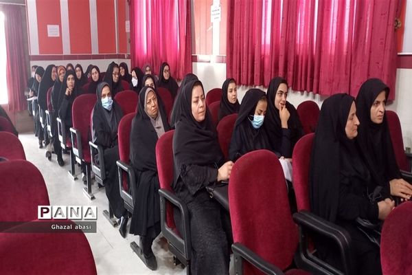 جلسه مدیران مدارس شهرستان محمودآباد