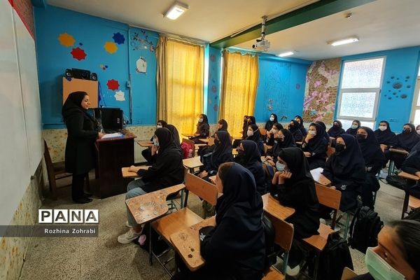 حال و هوای مدارس شیراز در اولین روزهای آغازین سال تحصیلی