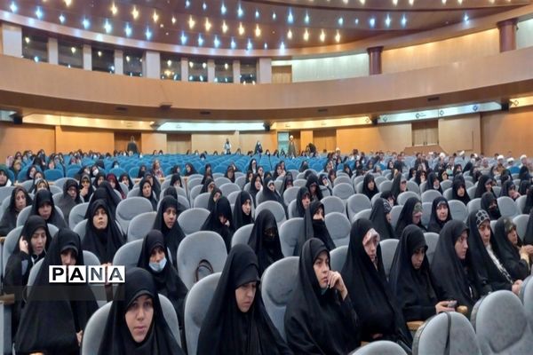 نشست کمیته‌های همکاری حوزه علمیه با آموزش و پرورش در مبلقین طرح امین در البرز
