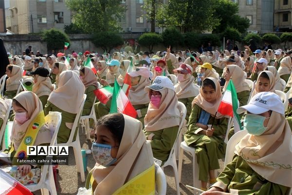 آیین شور عاطفه‌ها با شعار «با هم مشق مهربانی بنویسیم» در گیلان