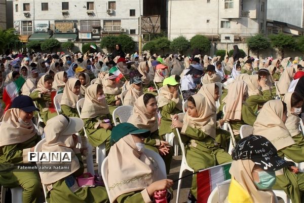 آیین شور عاطفه‌ها با شعار «با هم مشق مهربانی بنویسیم» در گیلان