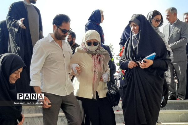 بازگشایی مدرسه خیرساز مهرآفرین در روستای مهرآباد رودهن