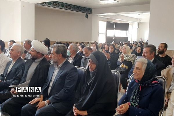 بازگشایی مدرسه خیرساز مهرآفرین در روستای مهرآباد رودهن
