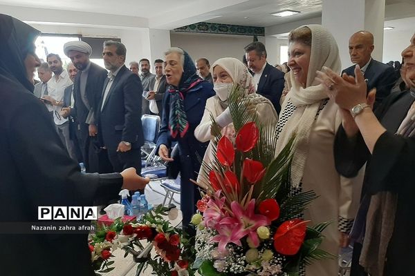 بازگشایی مدرسه خیرساز مهرآفرین در روستای مهرآباد رودهن