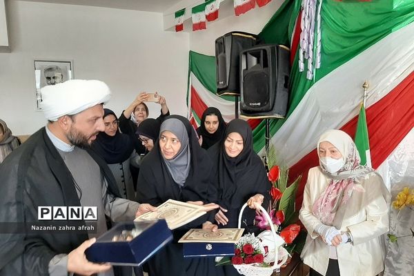 بازگشایی مدرسه خیرساز مهرآفرین در روستای مهرآباد رودهن