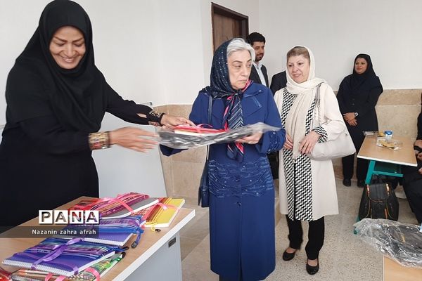 بازگشایی مدرسه خیرساز مهرآفرین در روستای مهرآباد رودهن
