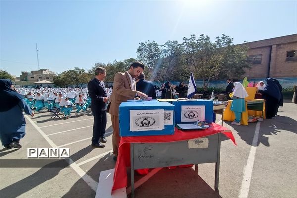 برگزاری جشن عاطفه‌ها در دبستان دخترانه حضرت زینب ۲