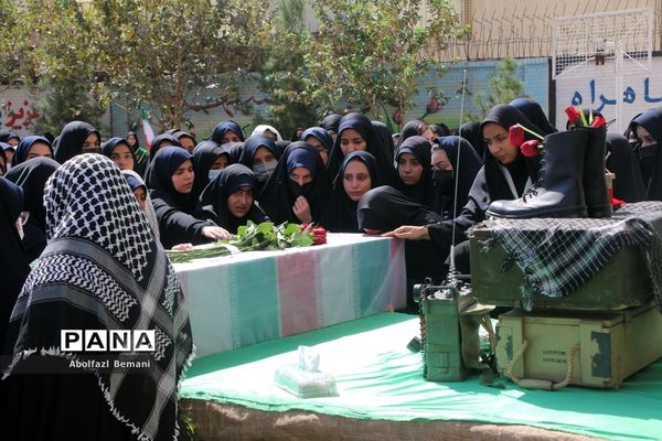 تشییع شهید گمنام درمدرسه شاهد نجمیه قم