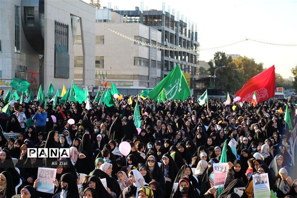 جشن بزرگ بیعت در مشهد مقدس