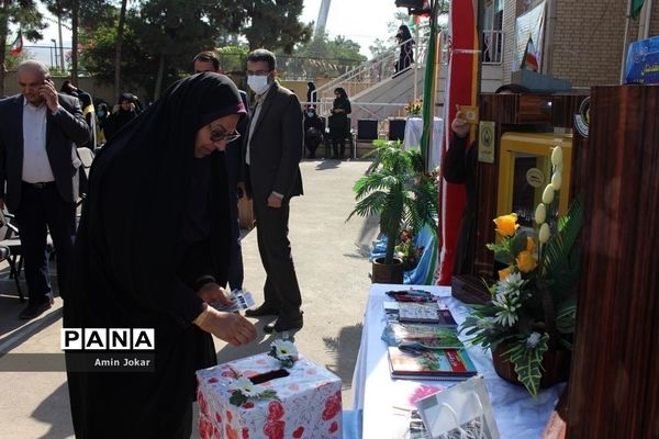 حضور رئیس سازمان دانش‌آموزی استان فارس در مراسم شور عاطفه‌ها