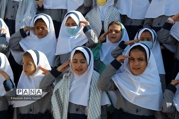 زنگ جشن عاطفه‌ها در مدارس سمنان نواخته شد