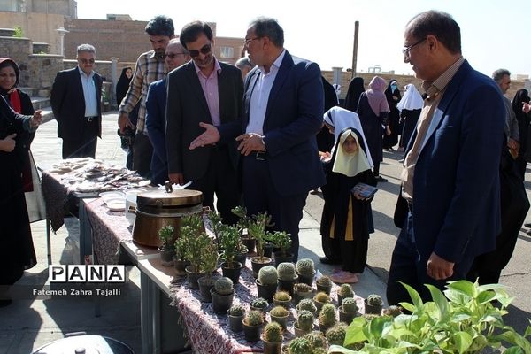 زنگ جشن عاطفه‌ها در مدارس سمنان نواخته شد