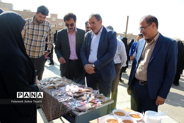 زنگ جشن عاطفه‌ها در مدارس سمنان نواخته شد