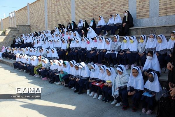 زنگ جشن عاطفه‌ها در مدارس سمنان نواخته شد