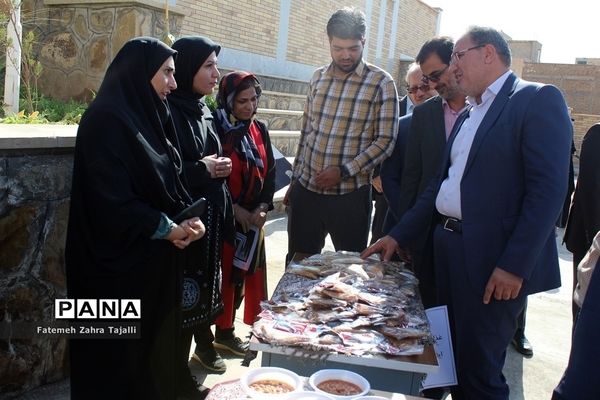 زنگ جشن عاطفه‌ها در مدارس سمنان نواخته شد