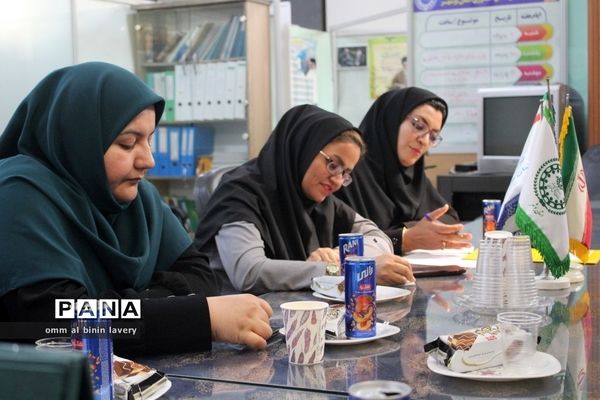 نشست داخلی کارکنان سازمان دانش‌آموزی استان بوشهر