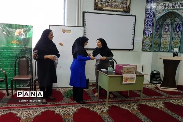برگزاری انتخابات انجمن اولیا و مربیان در دبیرستان شهید‌همت و عصمت ملارد