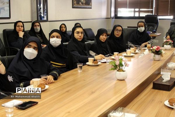 نشست تبیینی و سواد رسانه‌ای ویژه دانش‌آموز خبرنگاران پانا فارس