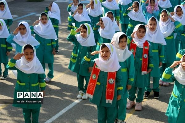 مراسم آغاز امامت امام زمان در دبستان شهیدان حجازی گلوگاه