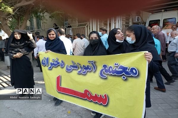 راهپیمایی مردم بوشهر و تجدید بیعت با آرمان‌های انقلاب اسلامی