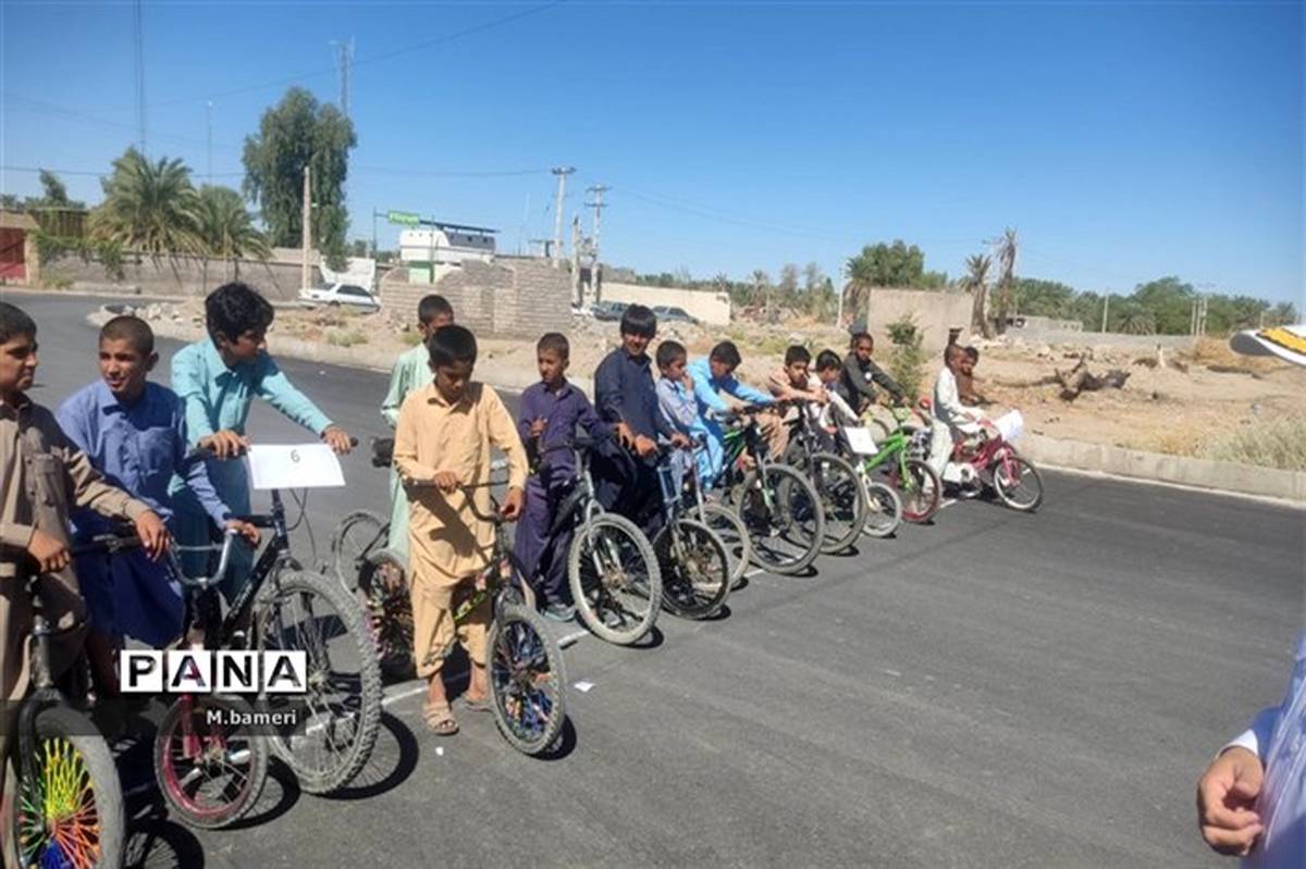 همایش دوچرخه‌سواری در شهرستان دلگان برگزار شد