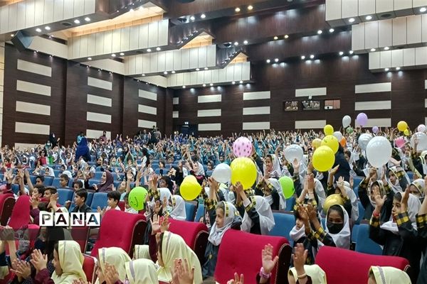 برگزاری جشن هفته ملی کودک در فرهنگسرای بعثت صفادشت