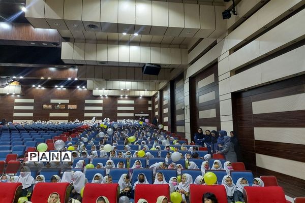 برگزاری جشن هفته ملی کودک در فرهنگسرای بعثت صفادشت