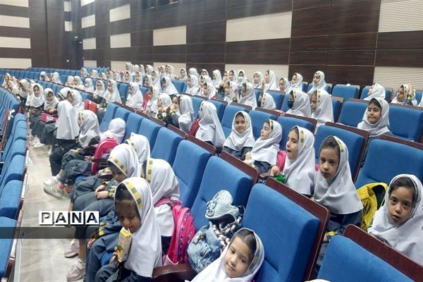 برگزاری جشن هفته ملی کودک در فرهنگسرای بعثت صفادشت