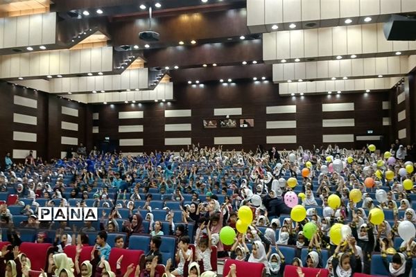 برگزاری جشن هفته ملی کودک در فرهنگسرای بعثت صفادشت