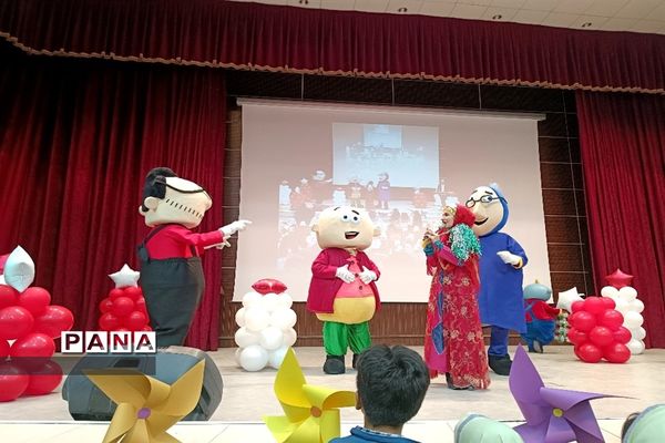 برگزاری جشن هفته ملی کودک در فرهنگسرای بعثت صفادشت