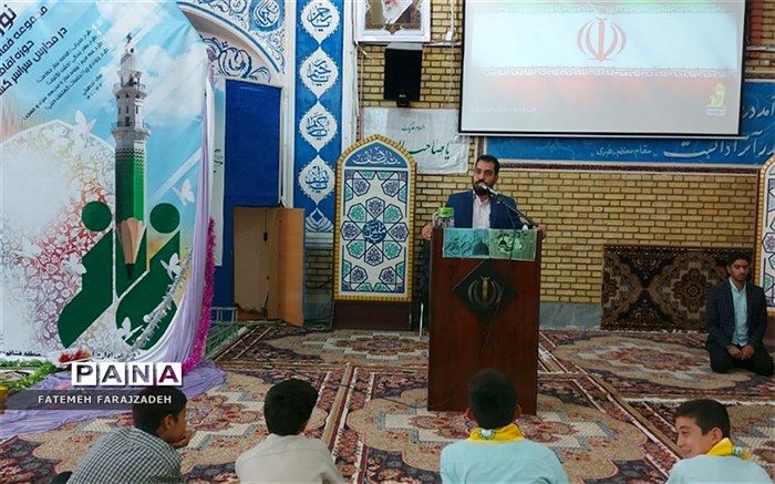 دانش‌آموزان با اجرای طرح «نماز، نور چشم من»، فضای تربیتی مثبتی را تجربه می‌کنند