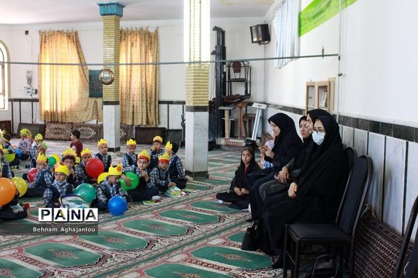جشن آموزش قرآن مدرسه ابتدایی ادهمی ناحیه یک زنجان