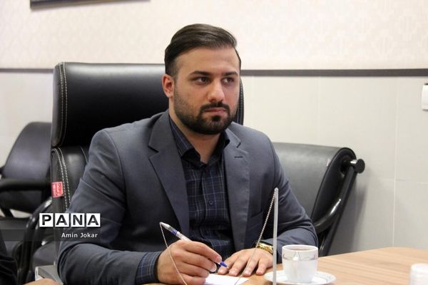 نشست تبیینی اعضای قرارگاه شهید اسکندری سازمان دانش‌آموزی در فارس