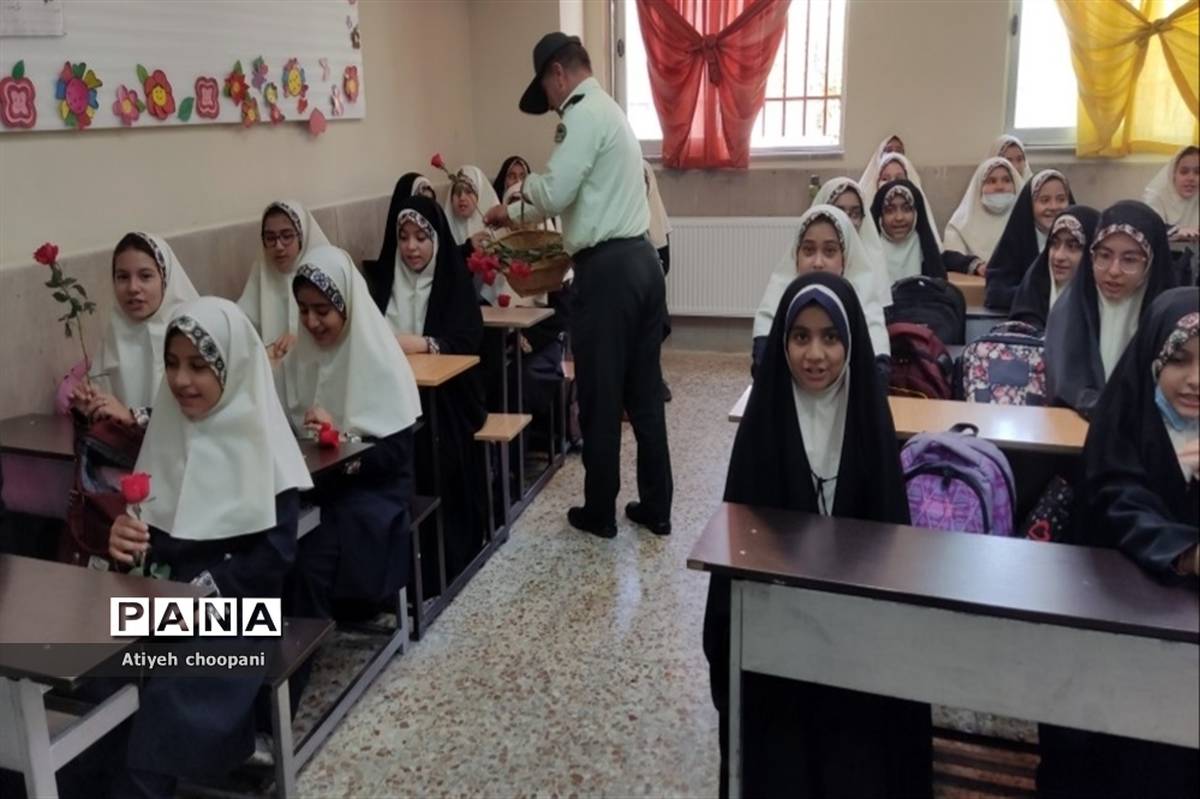 برگزاری ویژه برنامه وحدت در دبستان دخترانه شهید آتوت منطقه ۱۴