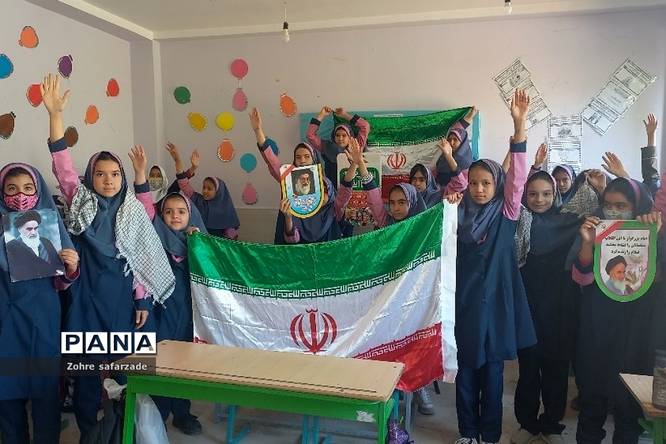 پویش گسترده « لبیک یا خامنهای» در مدارس رودهن