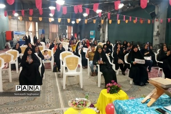 برگزاری جشن هفته وحدت در شهرستان بهارستان دو