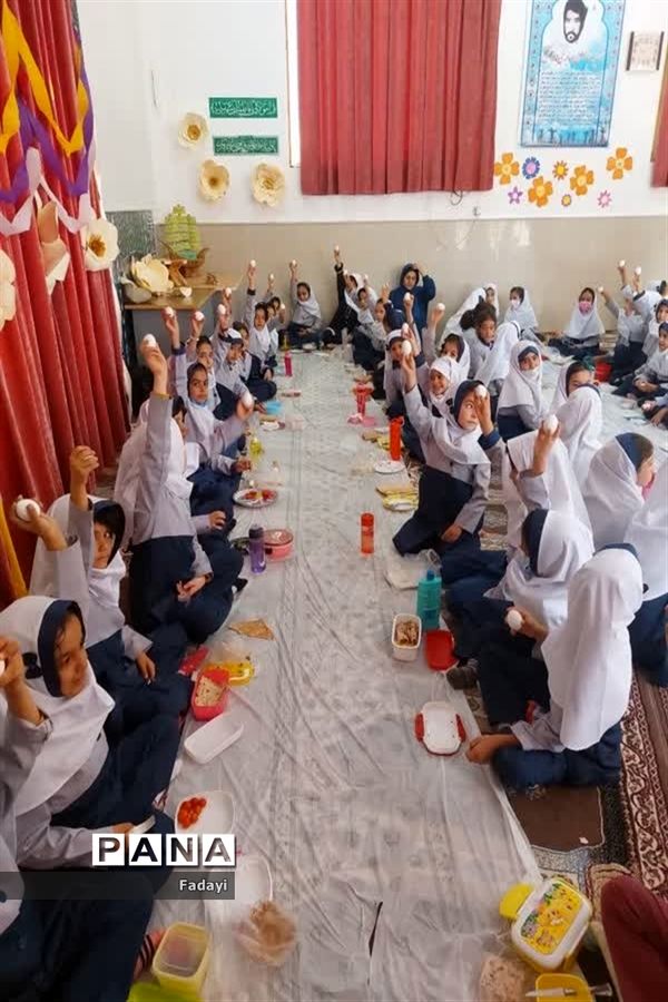 مراسم بزرگداشت روز جهانی تخم مرغ، کودک و سلامت روان در اردستان