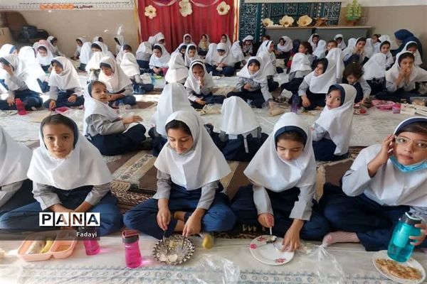 مراسم بزرگداشت روز جهانی تخم مرغ، کودک و سلامت روان در اردستان
