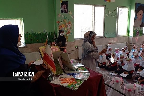 برگزاری جشن قرآن در دبستان حضرت زینب(س) رودهن