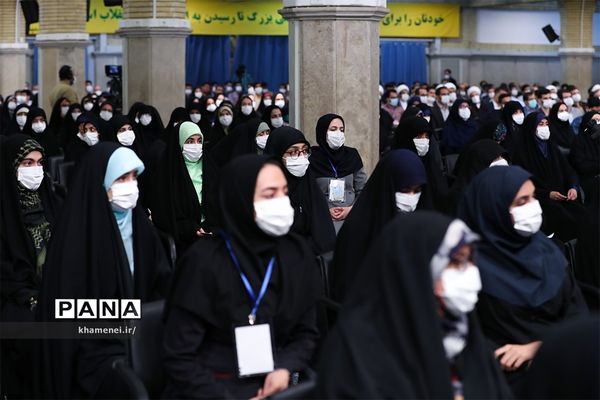 دیدار نخبگان و استعدادهای برتر تحصیلی با رهبر انقلاب