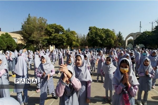 برگزاری جشن وحدت در دبستان مهشید مصلی‌نژاد ناحیه ۷مشهد