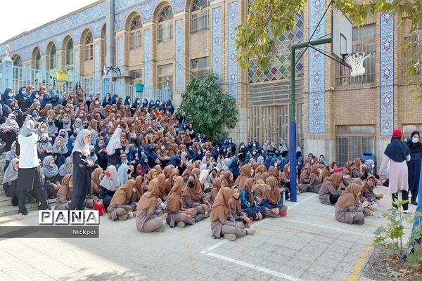 مسابقات ورزشی دبیرستان شاهد حجاب به‌مناسبت هفته تربیت‌بدنی