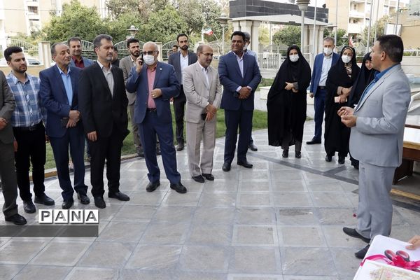 برپایی نمایشگاه «هنر، خلاقیت، ورزش» در نگارخانه اداره‌کل آموزش و پرورش فارس