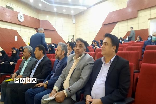 برگزاری همایش کارگاه‌های آموزشی مدیران متوسطه آموزش و پرورش ناحیه ۷مشهد