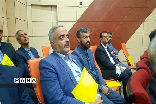 برگزاری همایش کارگاه‌های آموزشی مدیران متوسطه آموزش و پرورش ناحیه ۷مشهد