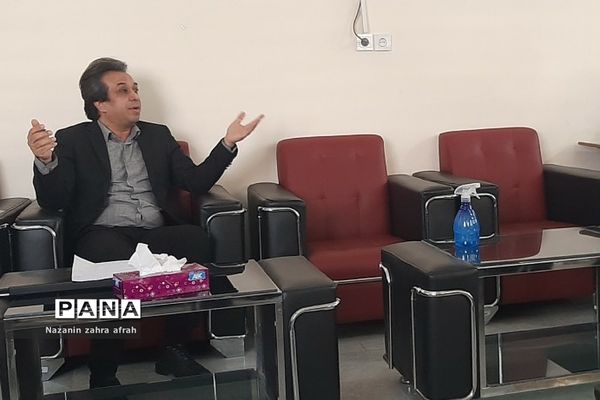 کارگاه مهارت‌های زندگی و پیشگیری از اعتیاد در آموزش و‌ پرورش رودهن